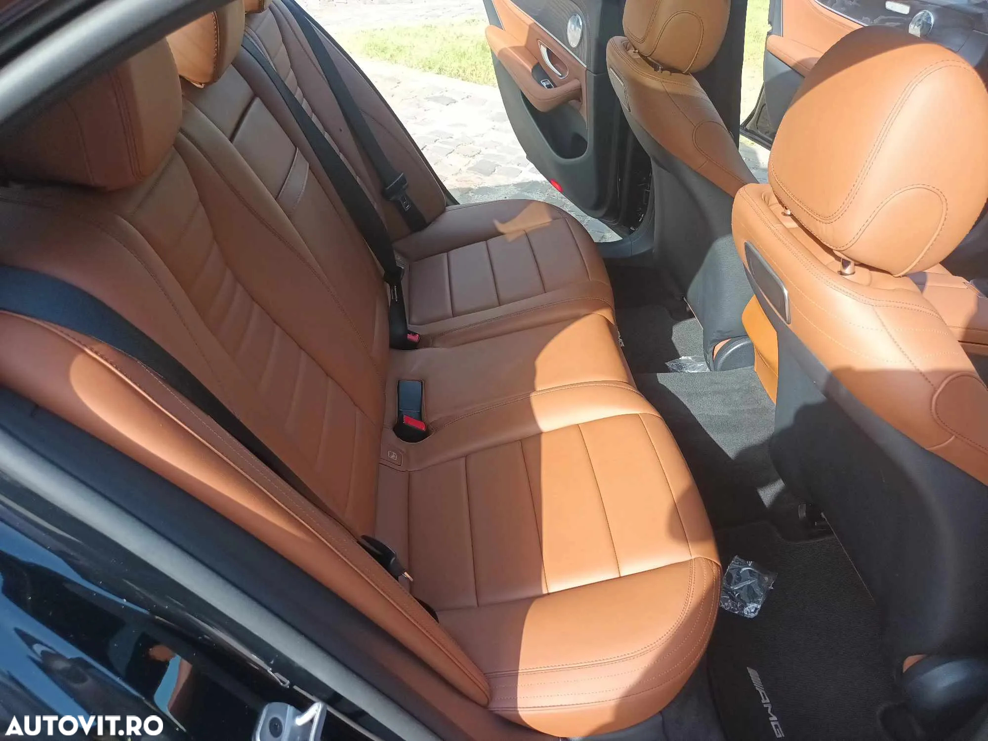 Mercedes-Benz E 220 d 9G-TRONIC AMG Line - 30