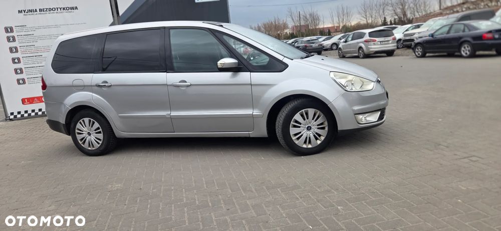 Ford Galaxy 2.0 TDCi Ghia - 19