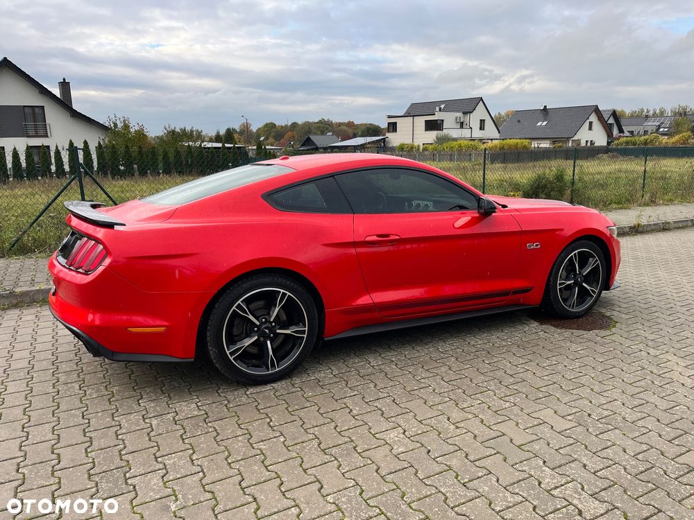 Ford Mustang Fastback 5.0 Ti-VCT V8 GT - 32