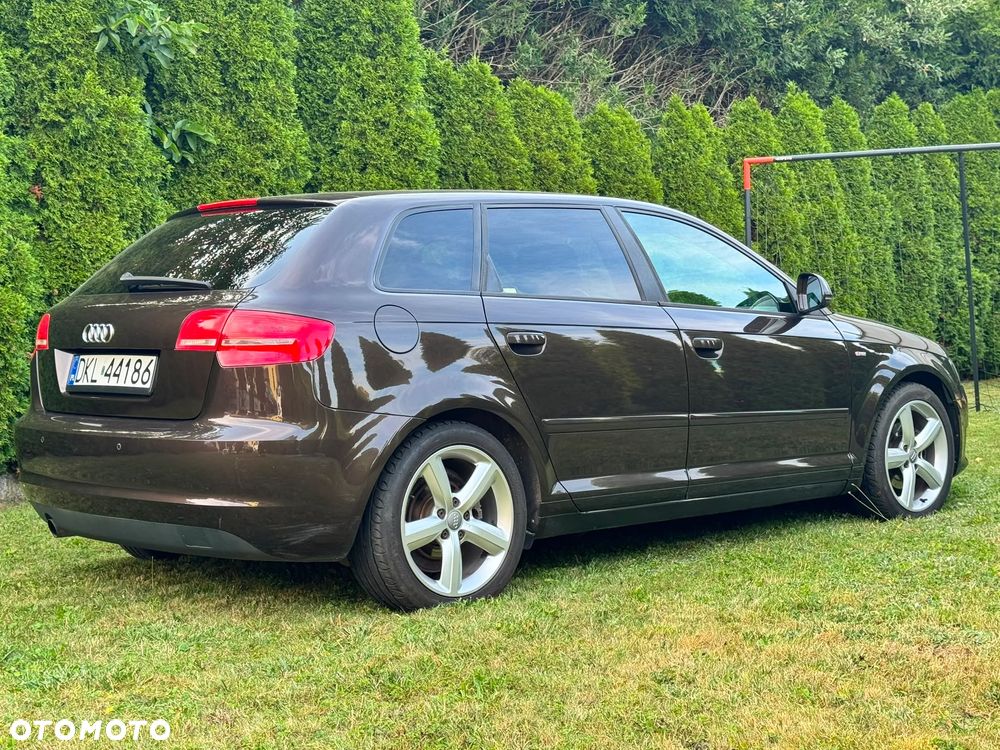 Audi A3 Sportback 2.0 TDI DPF S line Sportpaket - 4