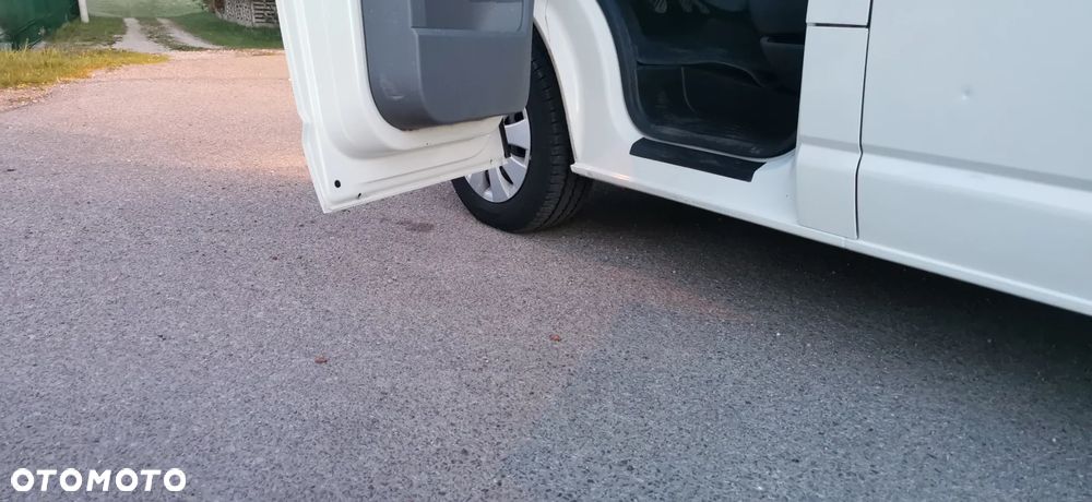Volkswagen T5 - 13