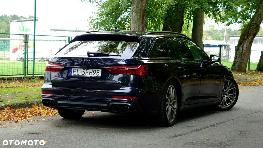 Audi S6 Avant - 32