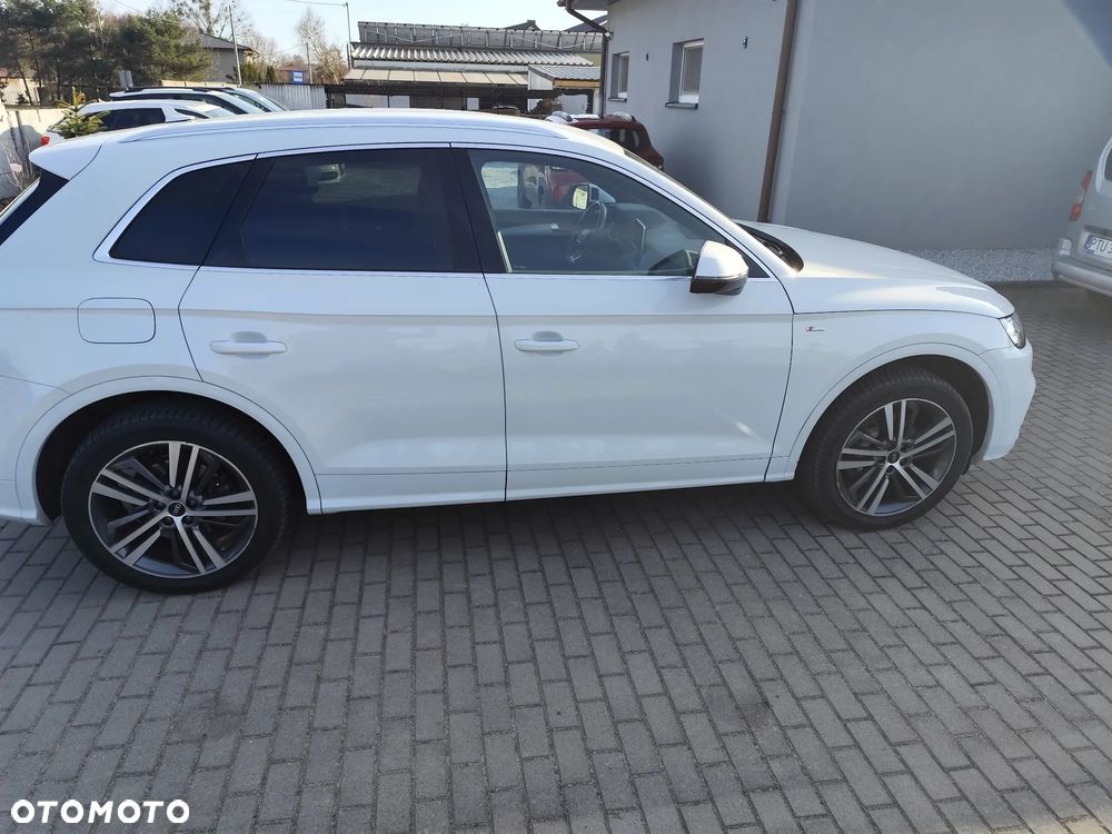 Audi Q5 55 TFSIe quattro S tronic S line business - 34