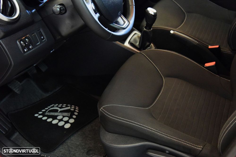 Renault Clio 0.9 TCe Limited - 15