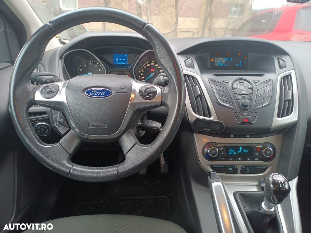 Ford Focus 1.0 EcoBoost Start Stop Trend - 11