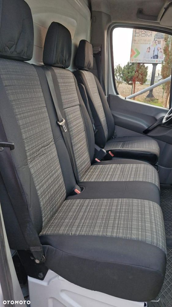 Mercedes-Benz SPRINTER - 12