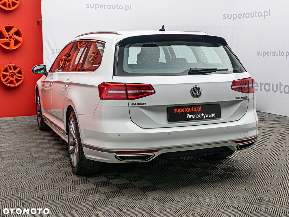 Volkswagen Passat - 28