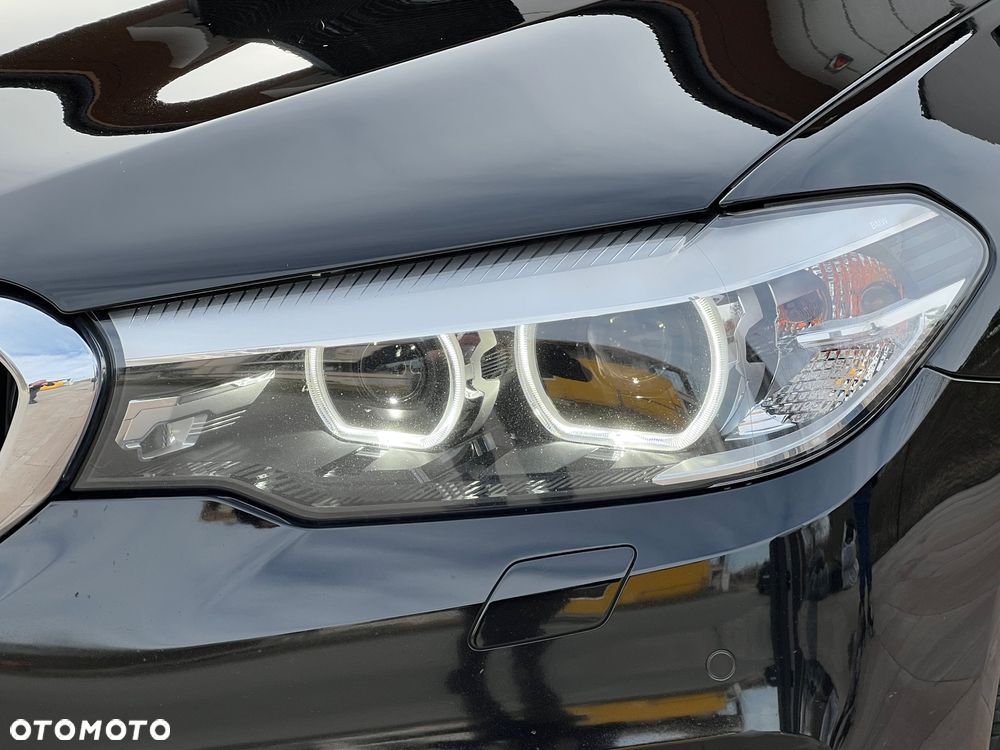 BMW Seria 5 520d xDrive Luxury Line sport - 14