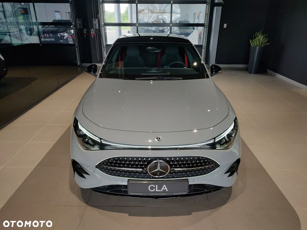 Mercedes-Benz CLA - 2