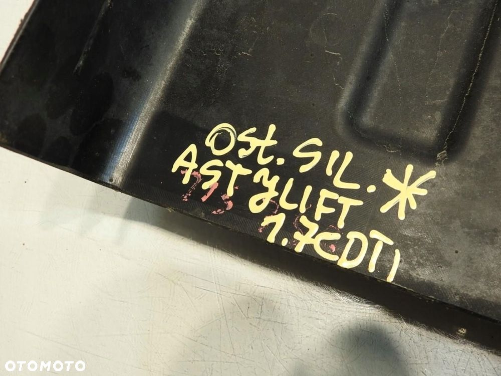 PŁYTA OSŁONA SILNIKA OPEL ASTRA J LIFT 1.7 CDTI 13239596 13239594 13277346 - 2