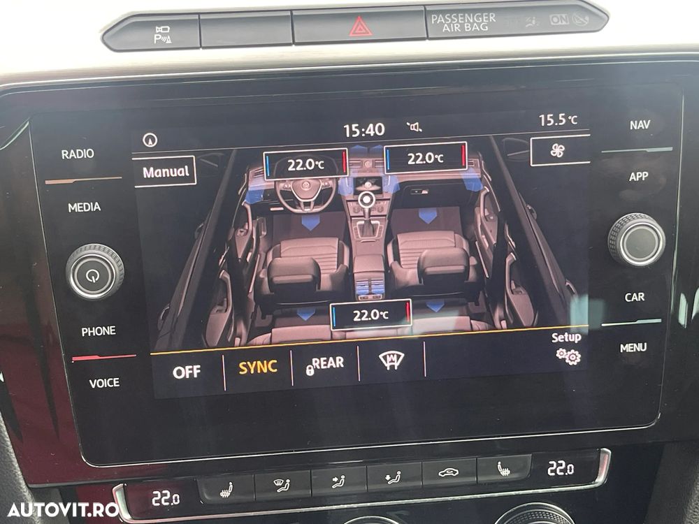 Volkswagen Passat - 24
