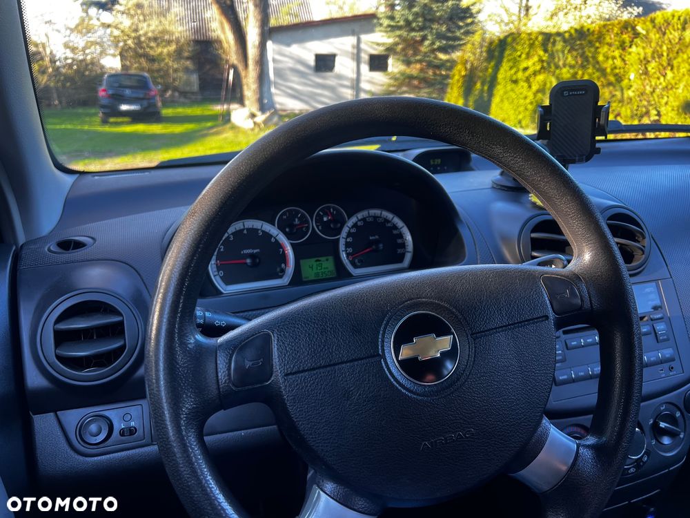 Chevrolet Aveo 1.2 16V Base - 14