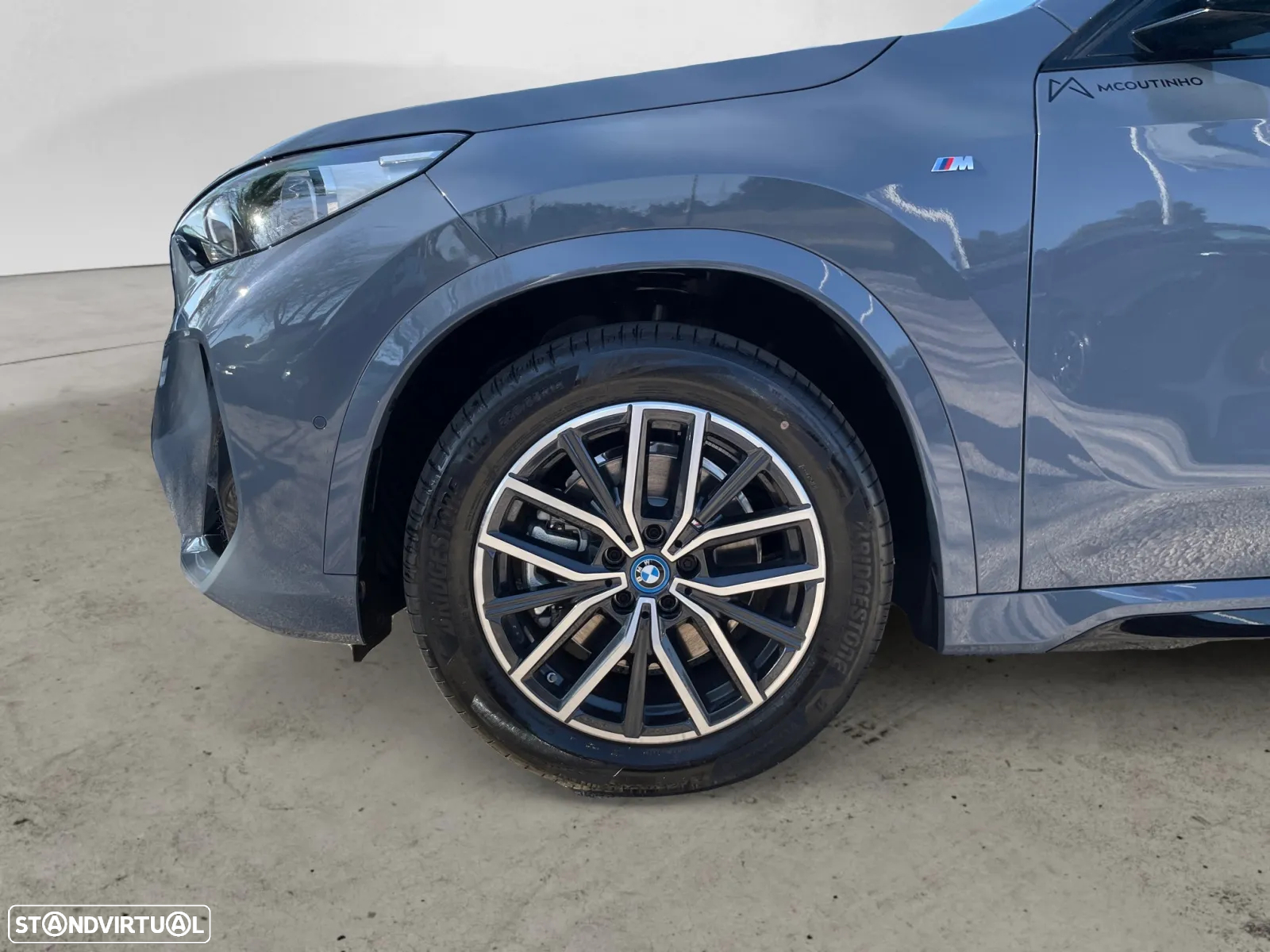 BMW iX1 xDrive30 Pack Desportivo M - 16