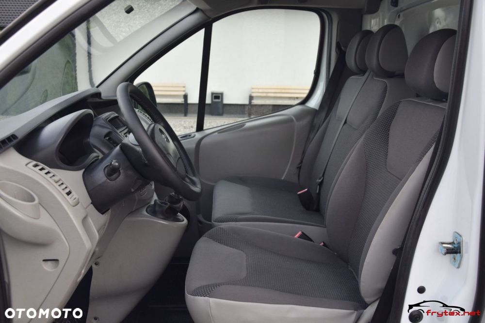 Opel Vivaro - 11