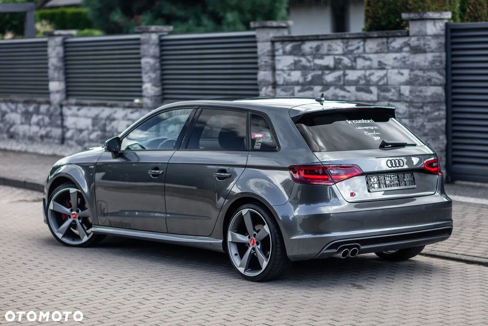 Audi A3 Sportback 2.0 TDI (clean diesel) quattro S tronic S line Sportpaket - 10