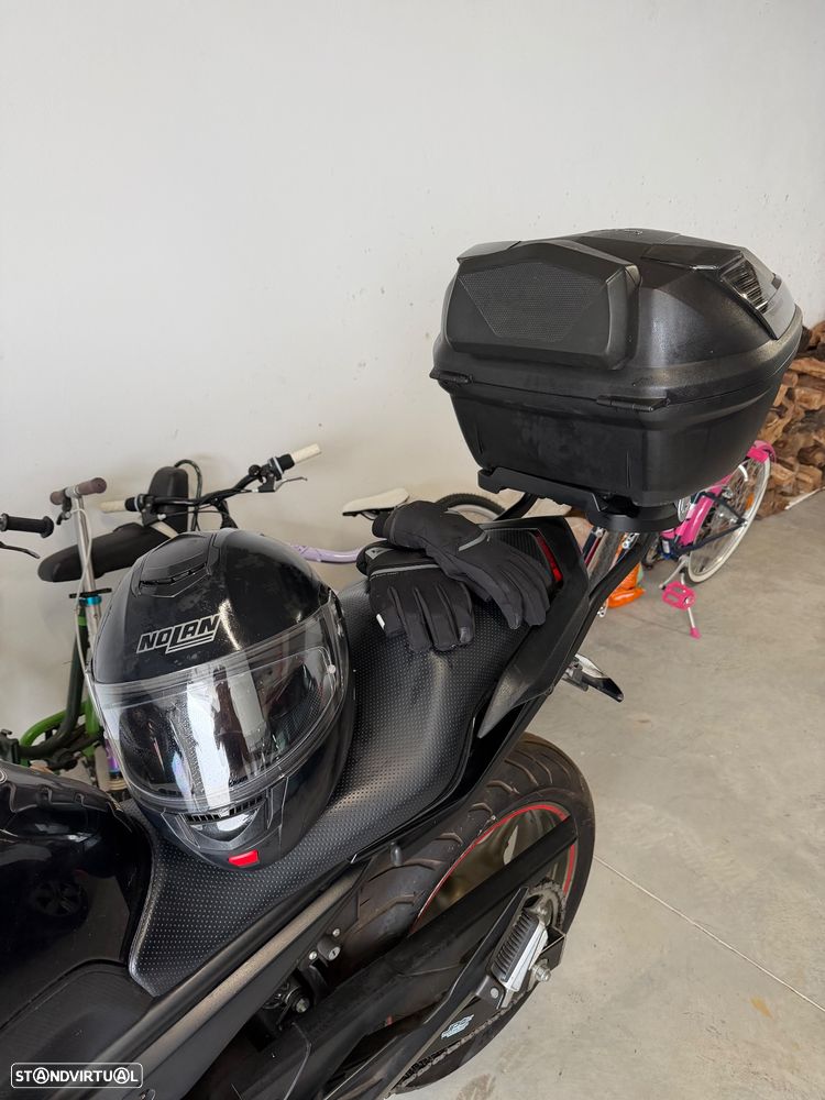 Yamaha XJ Diversion 600 f - 7