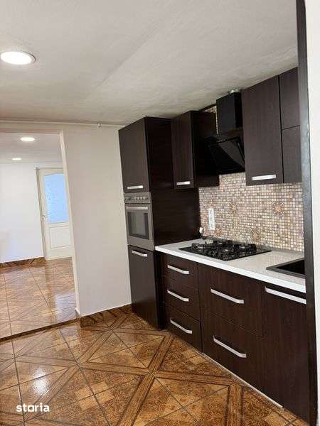 Apartament de inchiriat zona centrala — fotografia 3