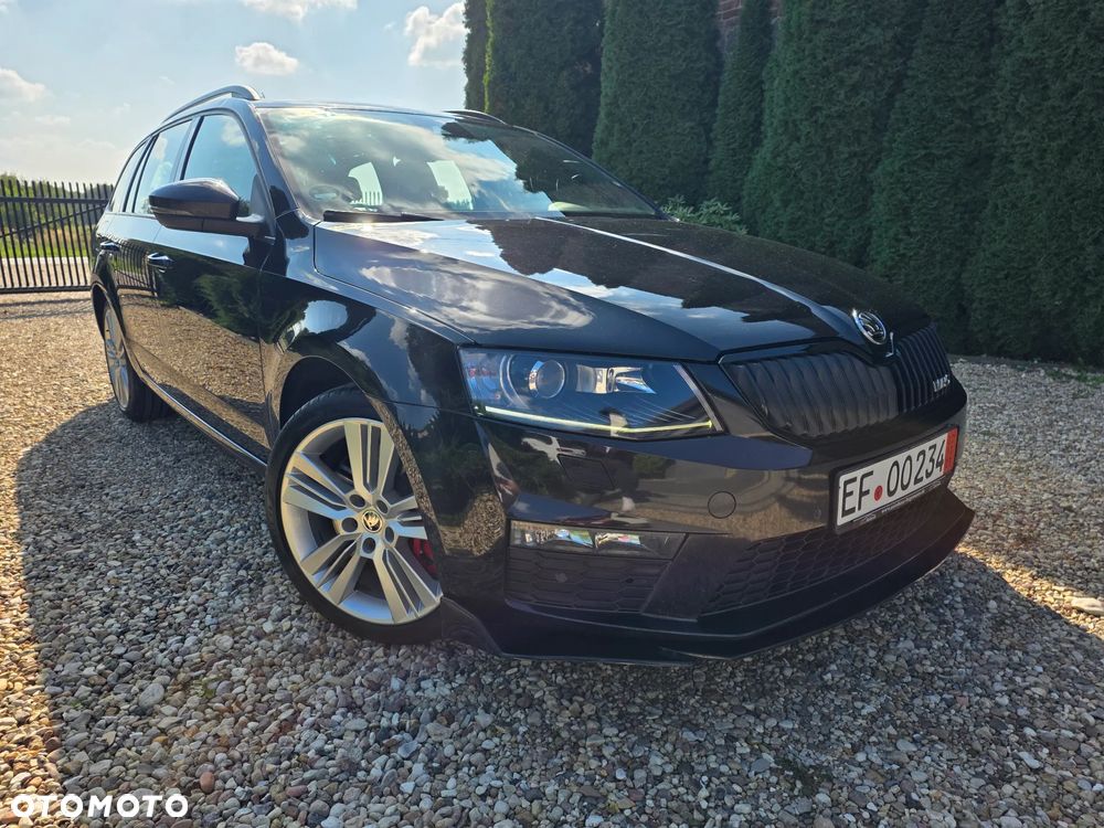 Skoda Octavia 2.0 TDI DSG RS - 1