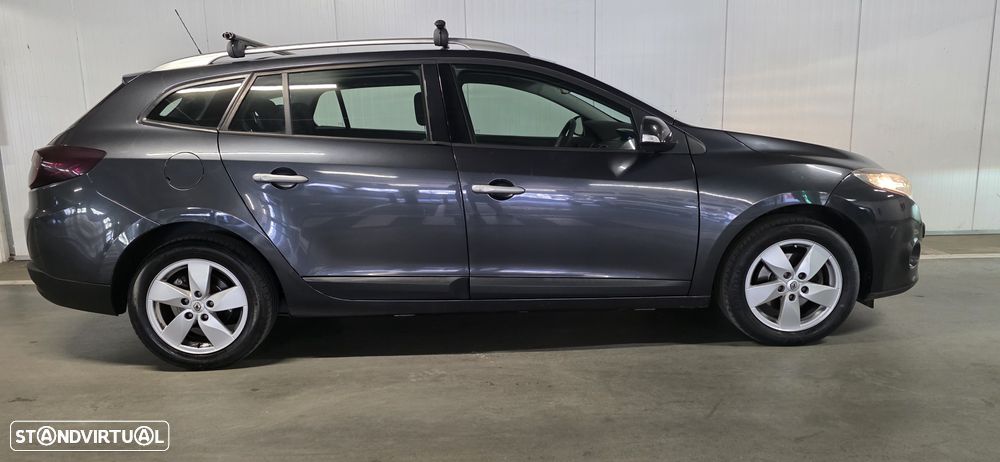 Renault Mégane Sport Tourer - 12