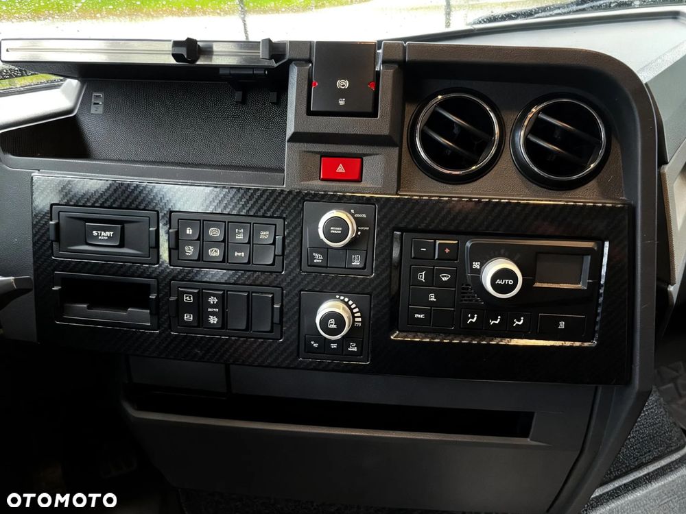 Renault T 520 - 19