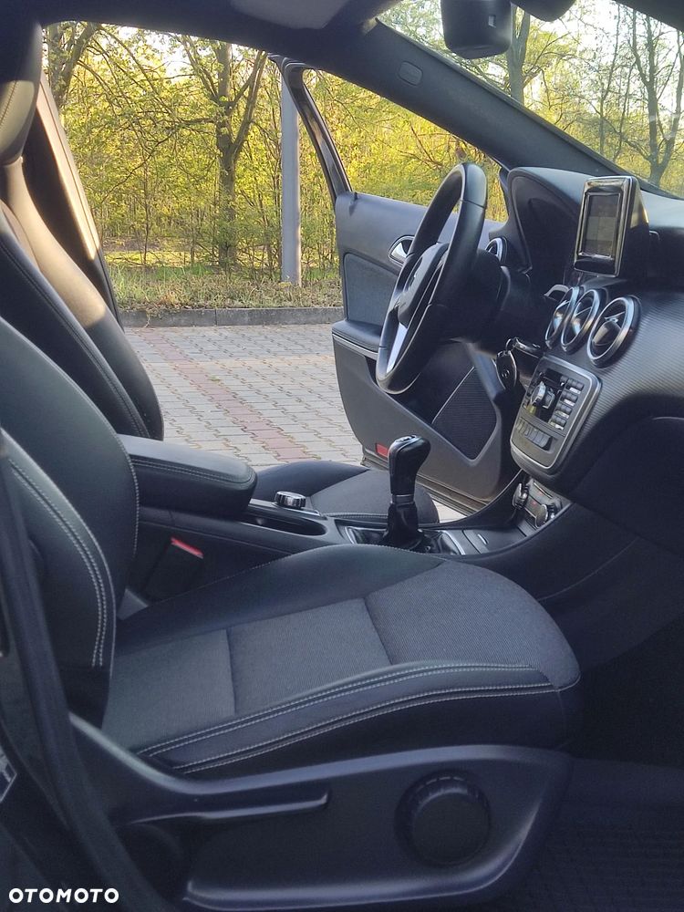 Mercedes-Benz Klasa A 180 (BlueEFFICIENCY) AMG Sport - 16