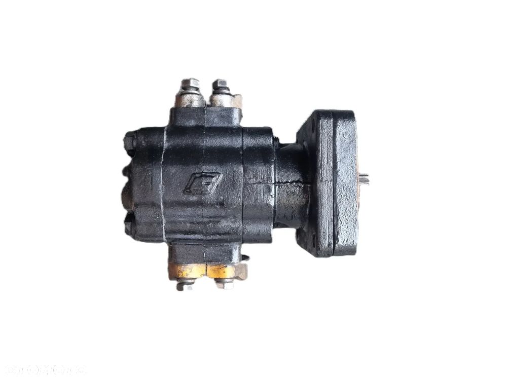 CASE KOPARKO ŁADOWARKA pompa hydrauliczna R42142 * - 1