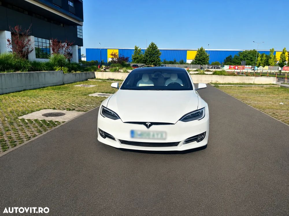 Tesla Model S Long Range - 5