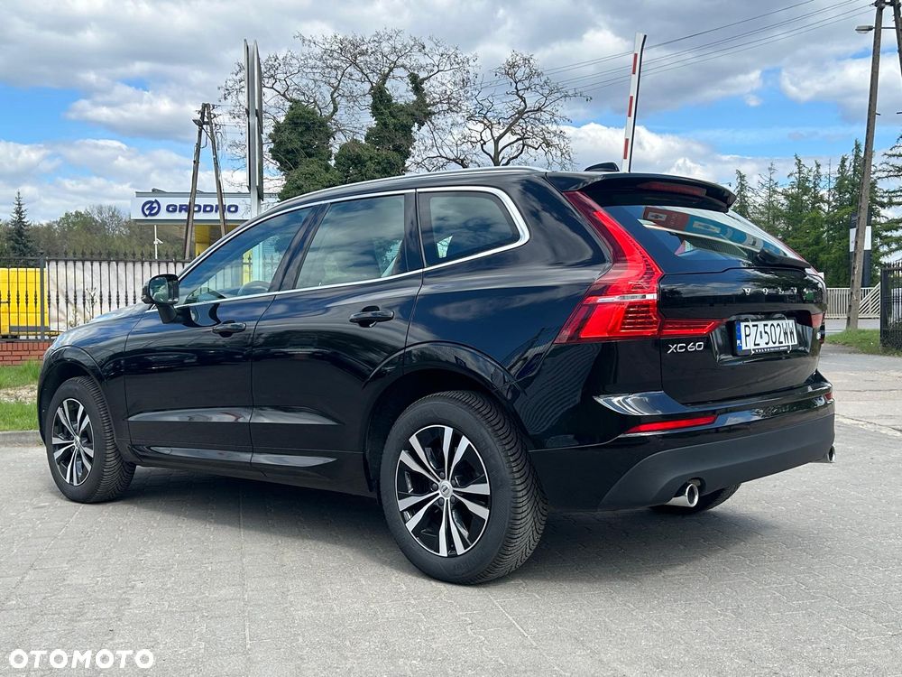 Volvo XC 60 B4 D Momentum Pro - 5