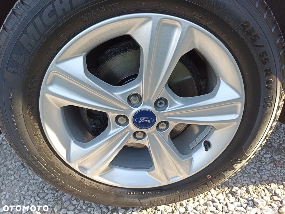 Ford Kuga 2.0 TDCi 4x4 Titanium - 36