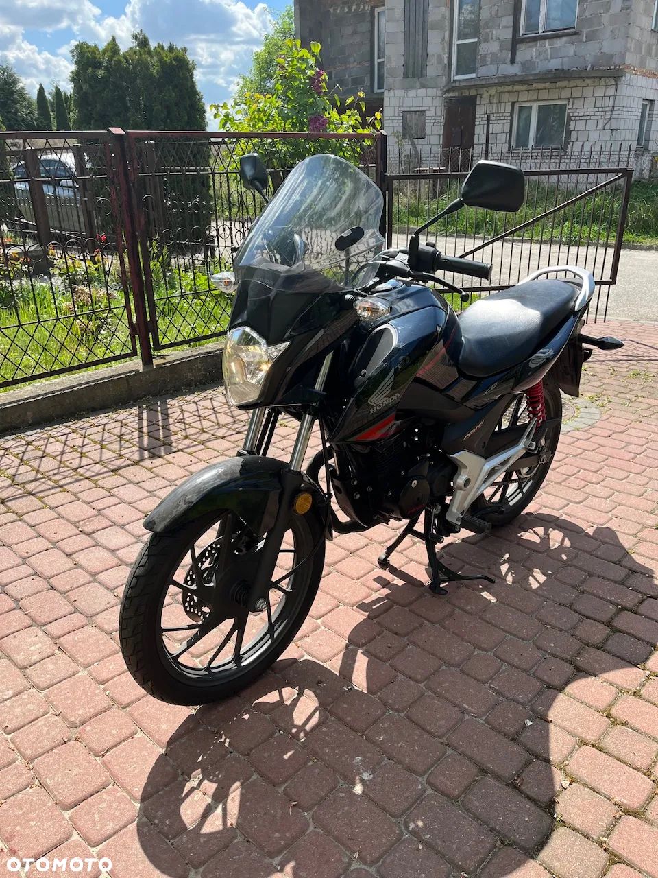 Honda CBF - 1