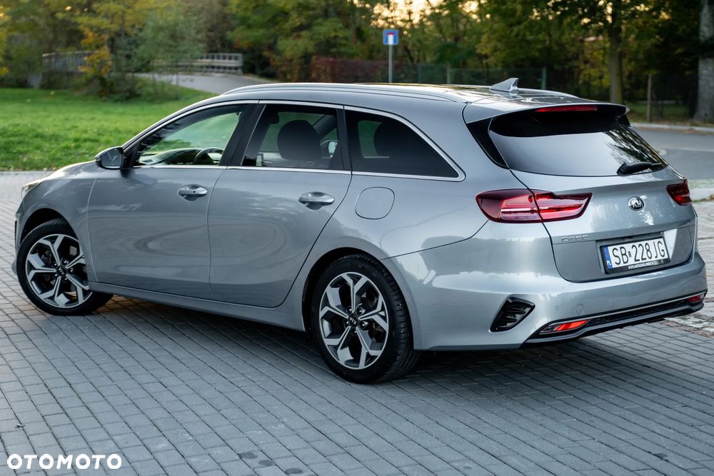 Kia Ceed 1.4 T-GDI DCT OPF Platinum Edition - 8