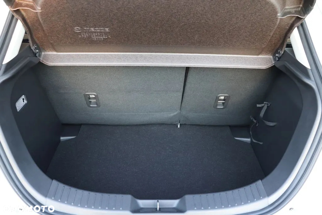 Mazda 2 SKYACTIV-G 90 Red Sports Edition - 11
