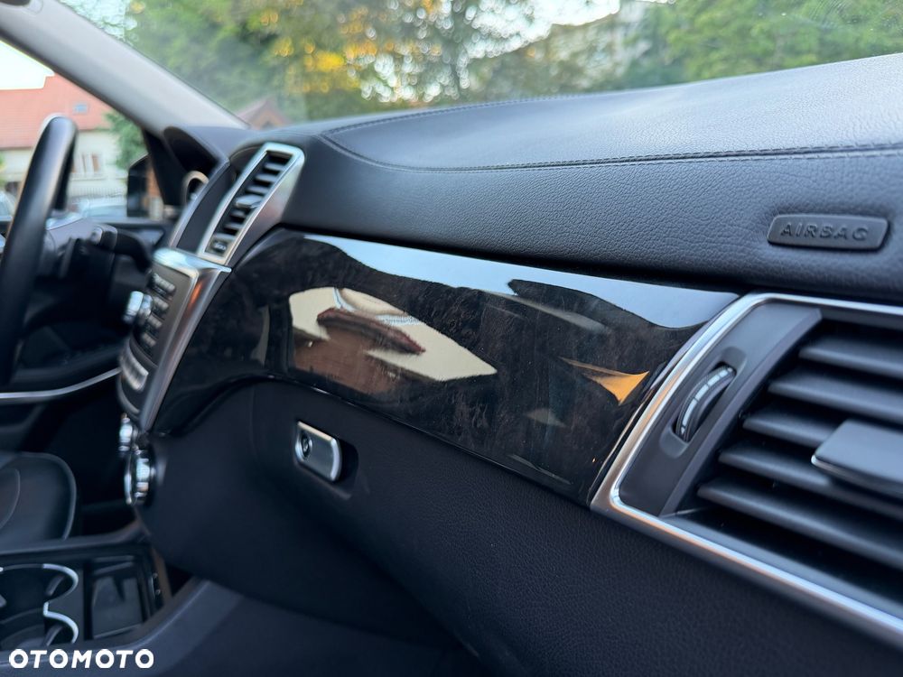 Mercedes-Benz GL 500 4Matic (BlueEFFICIENCY) 7G-TRONIC - 14