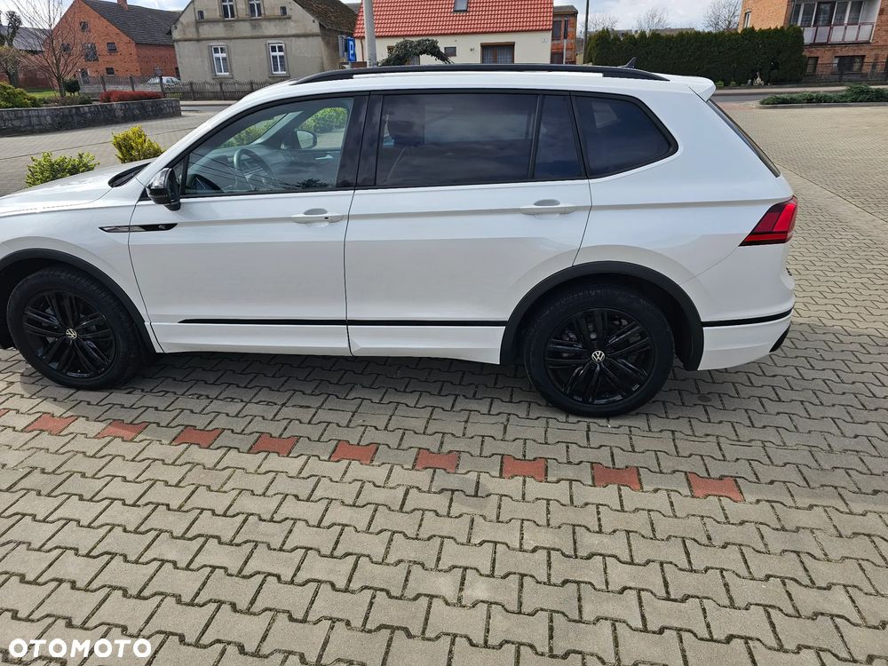 Volkswagen Tiguan Allspace - 16