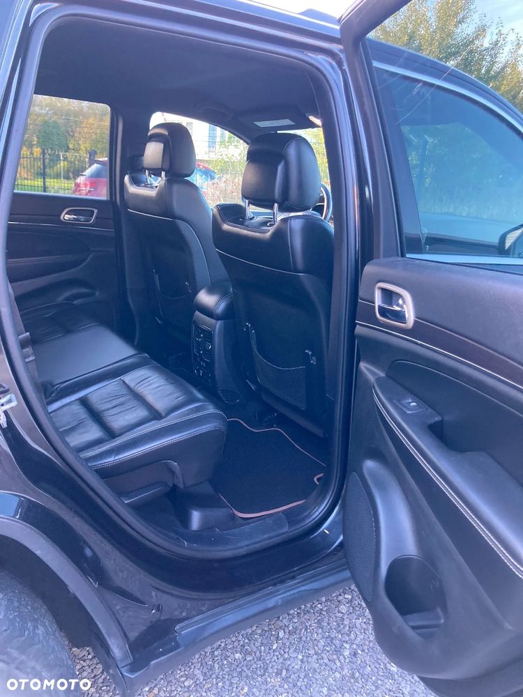 Jeep Grand Cherokee - 11