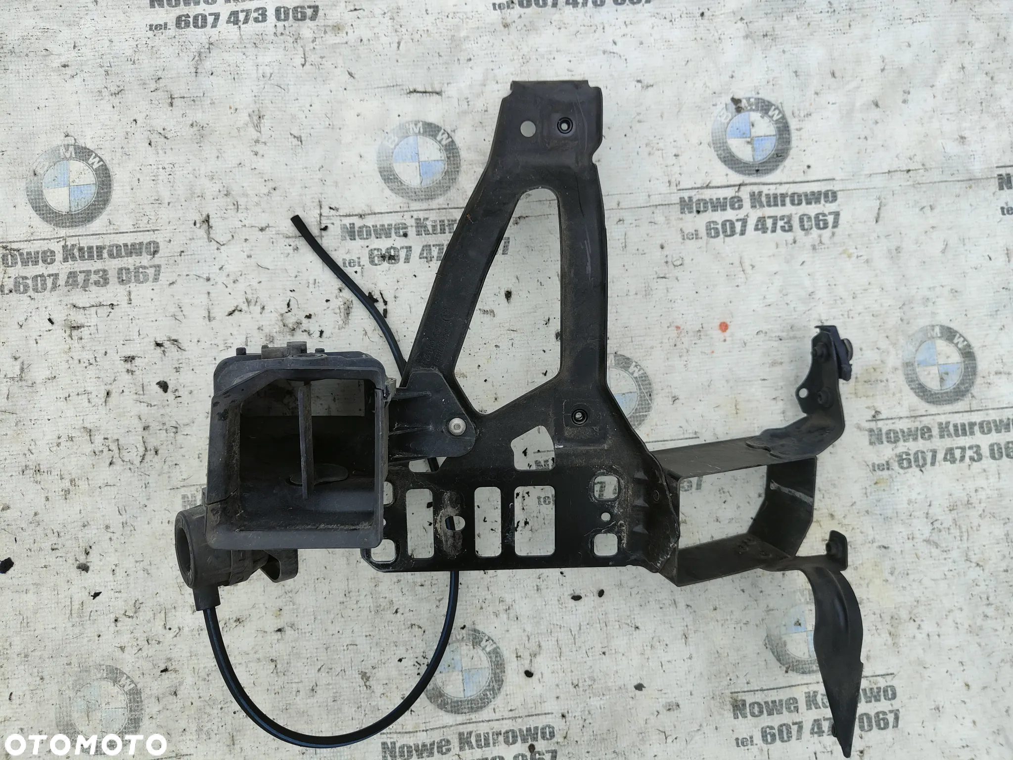 BMW E60 E61 Okular Wlot powietrza na tarczę hamulcową zamykany prawy 7178118 - 3