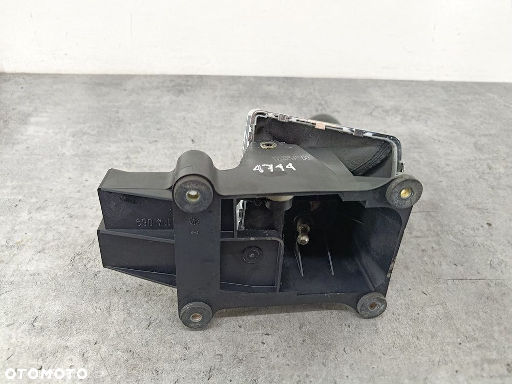 LEWAREK ZMIANY BIEGÓW OPEL ASTRA H 55350247DQ 1.7 CDTI - 6