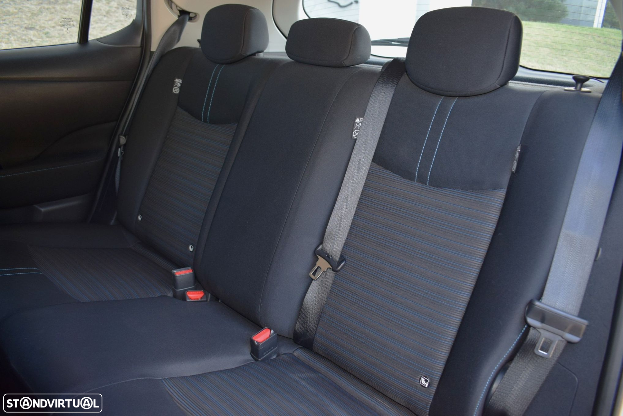 Nissan Leaf Acenta - 35
