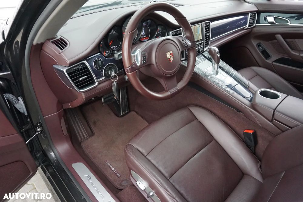 Porsche Panamera - 38
