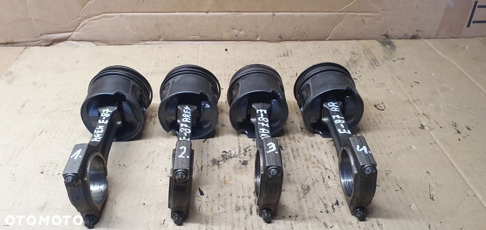 Tłok korbowód BMW I E81 E87 Lift 2.0D N47D20A - 2