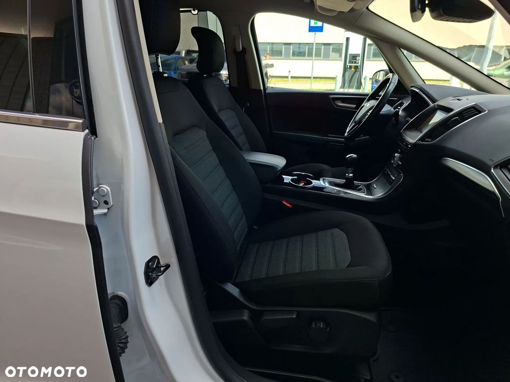 Ford S-Max 2.0 EcoBlue Titanium - 35