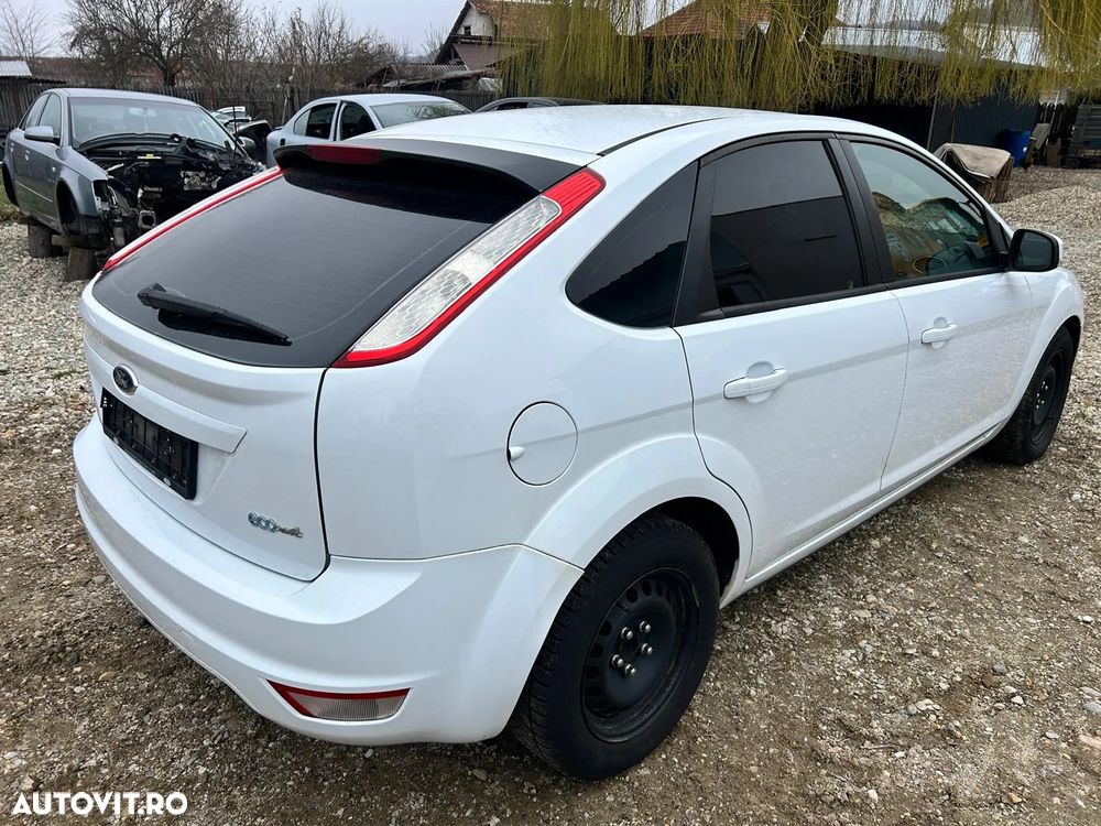 Dezmembrez Ford Focus facelift 2010, 1.6 diesel - 5