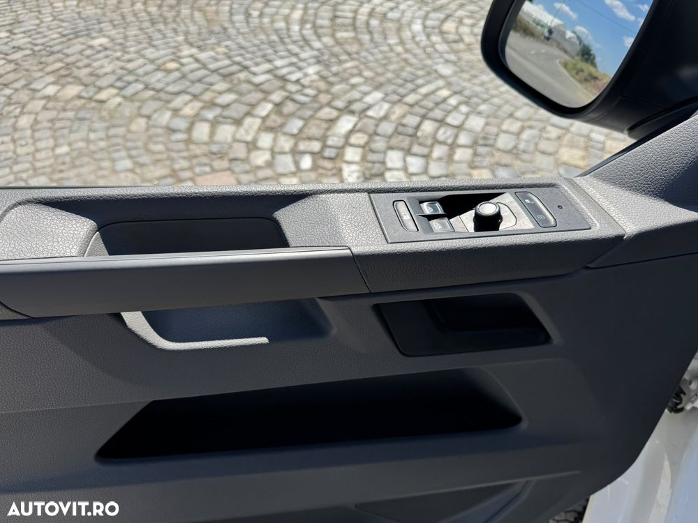Volkswagen Transporter - 13