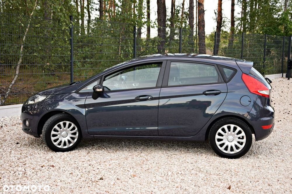 Ford Fiesta - 23