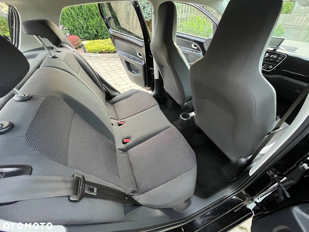Volkswagen up! - 23