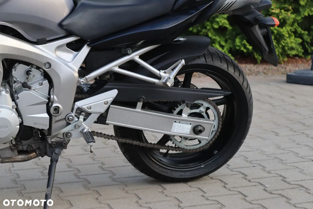 Yamaha FZ6 - 6