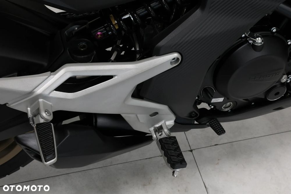 CFMoto 700MT - 25