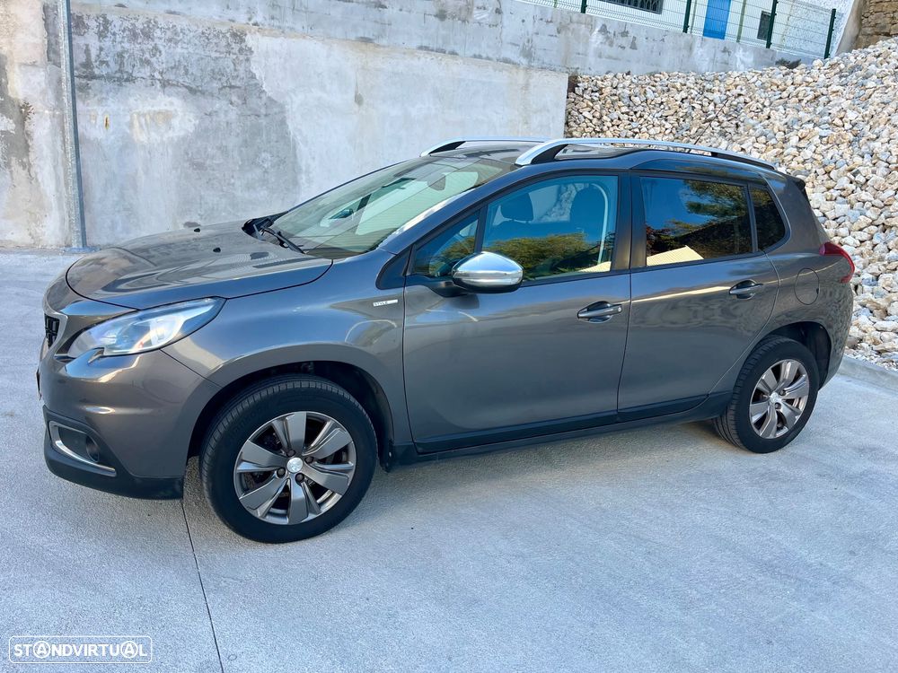 Peugeot 2008 1.2 PureTech Style - 28