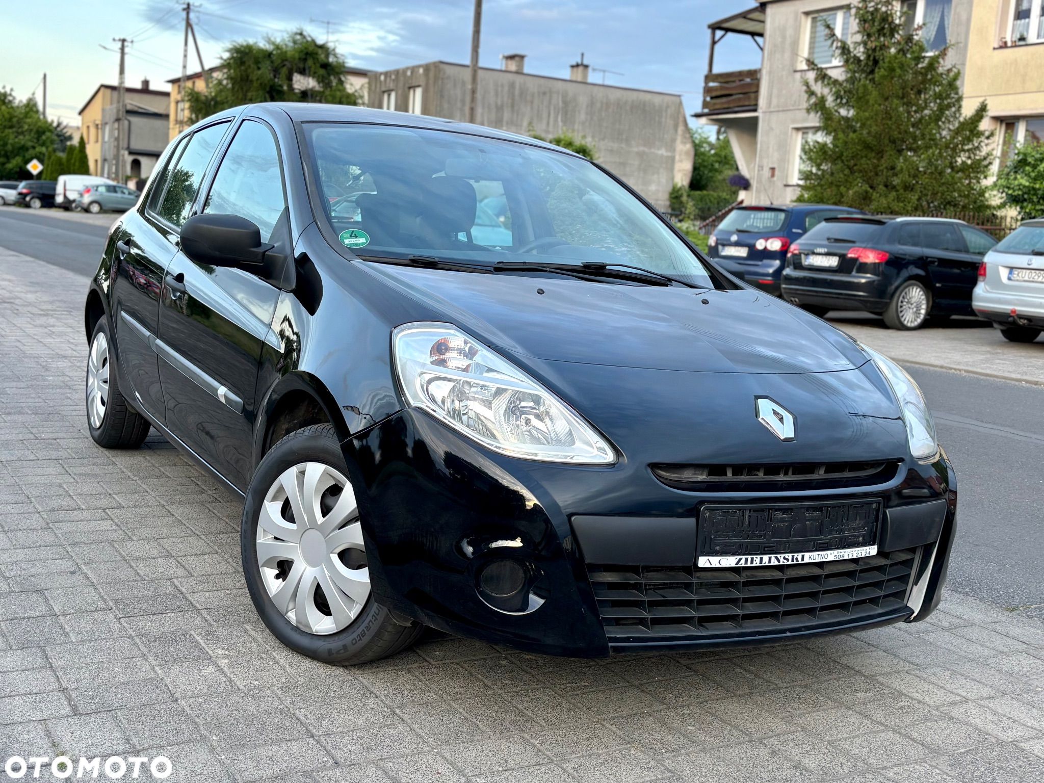 Renault Clio 1.2 16V 75 Yahoo - 1