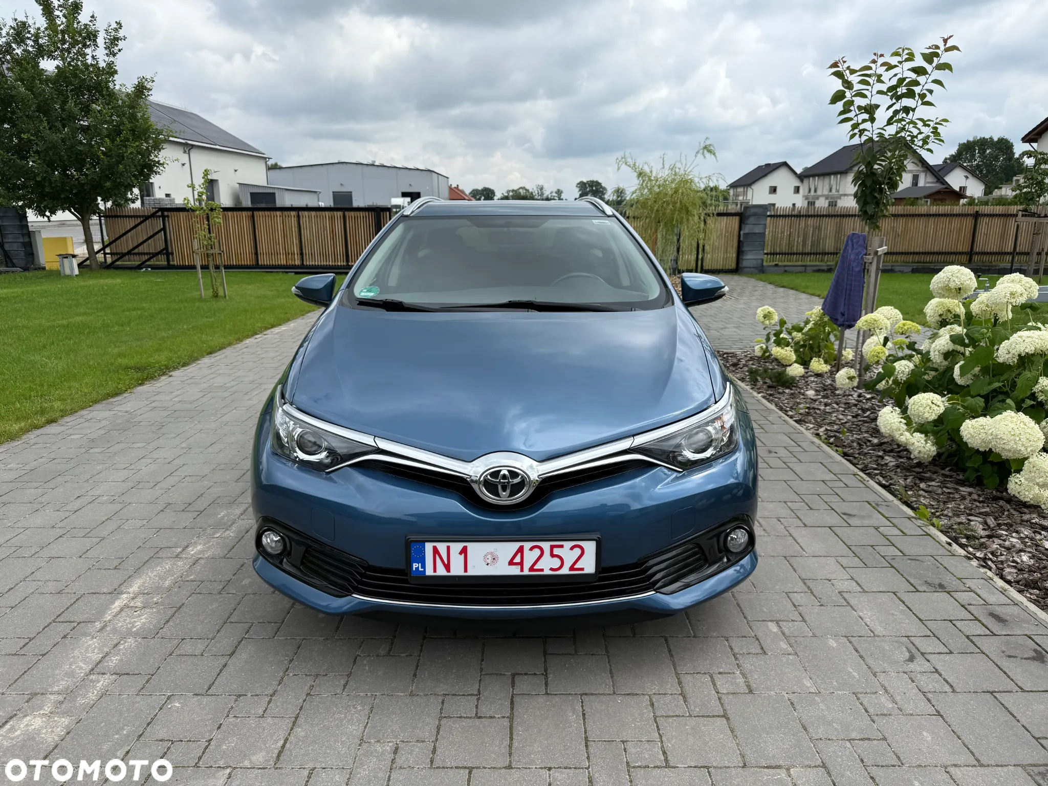 Toyota Auris - 2